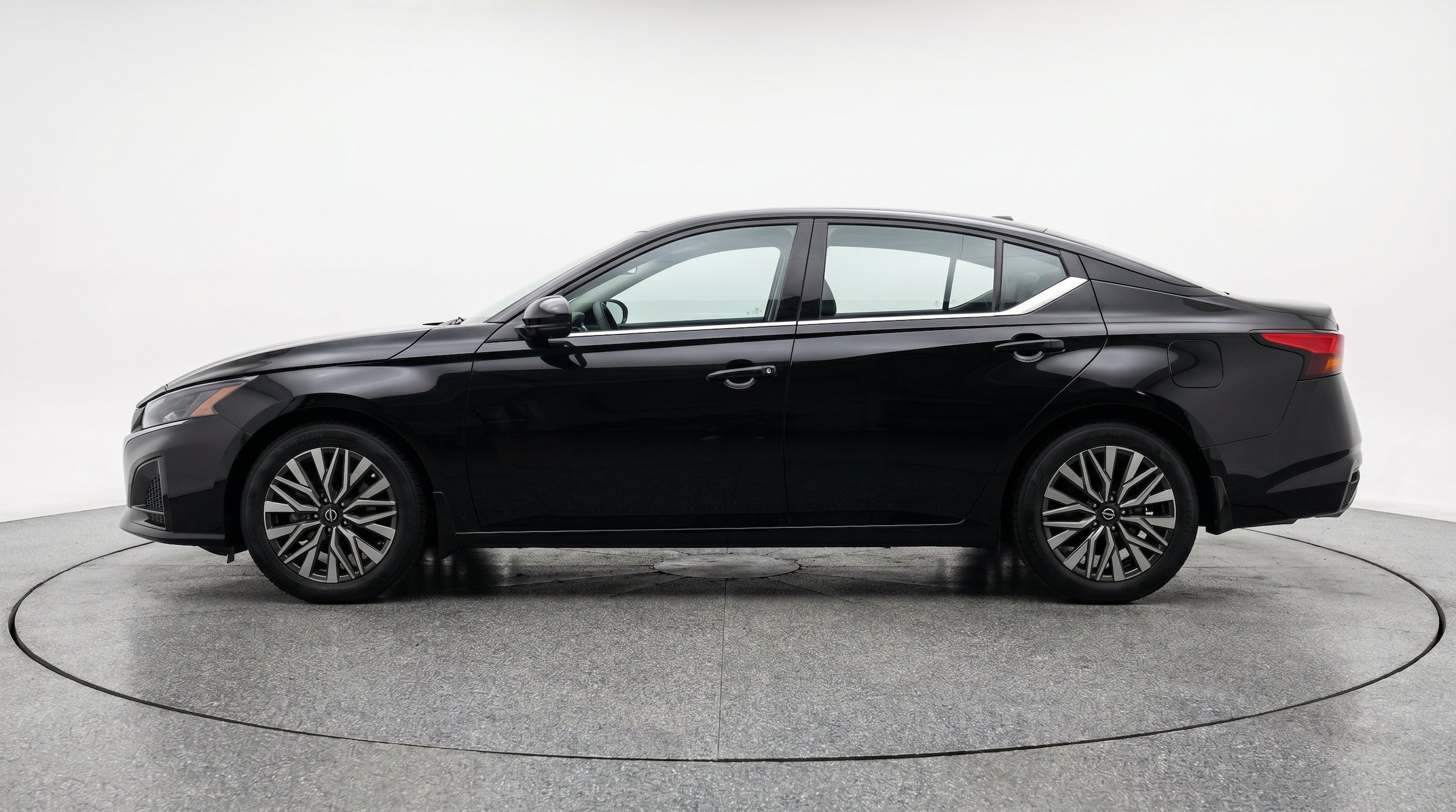 Thumbnail: 2026 Nissan Altima - 5