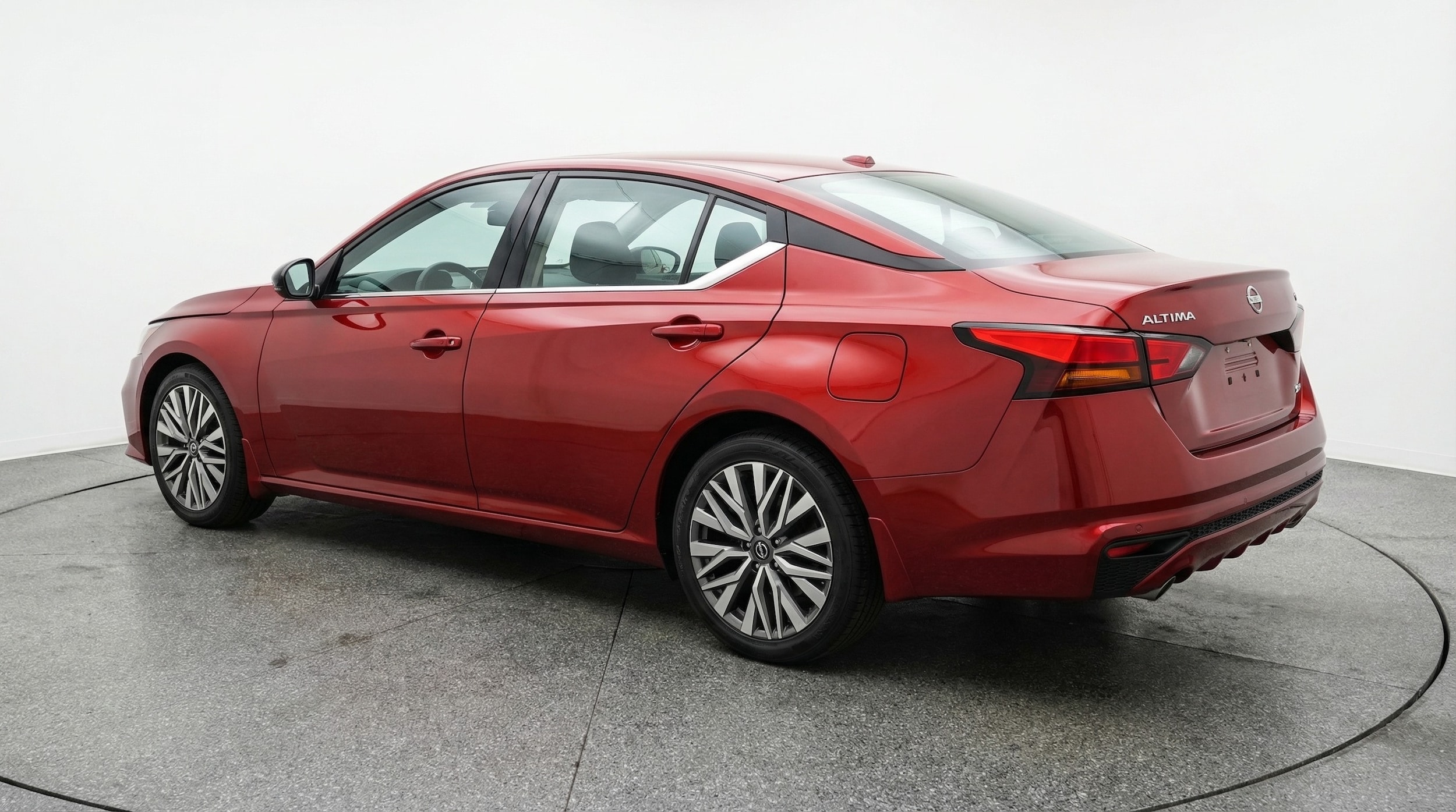 Thumbnail: 2025 Nissan Altima - 5