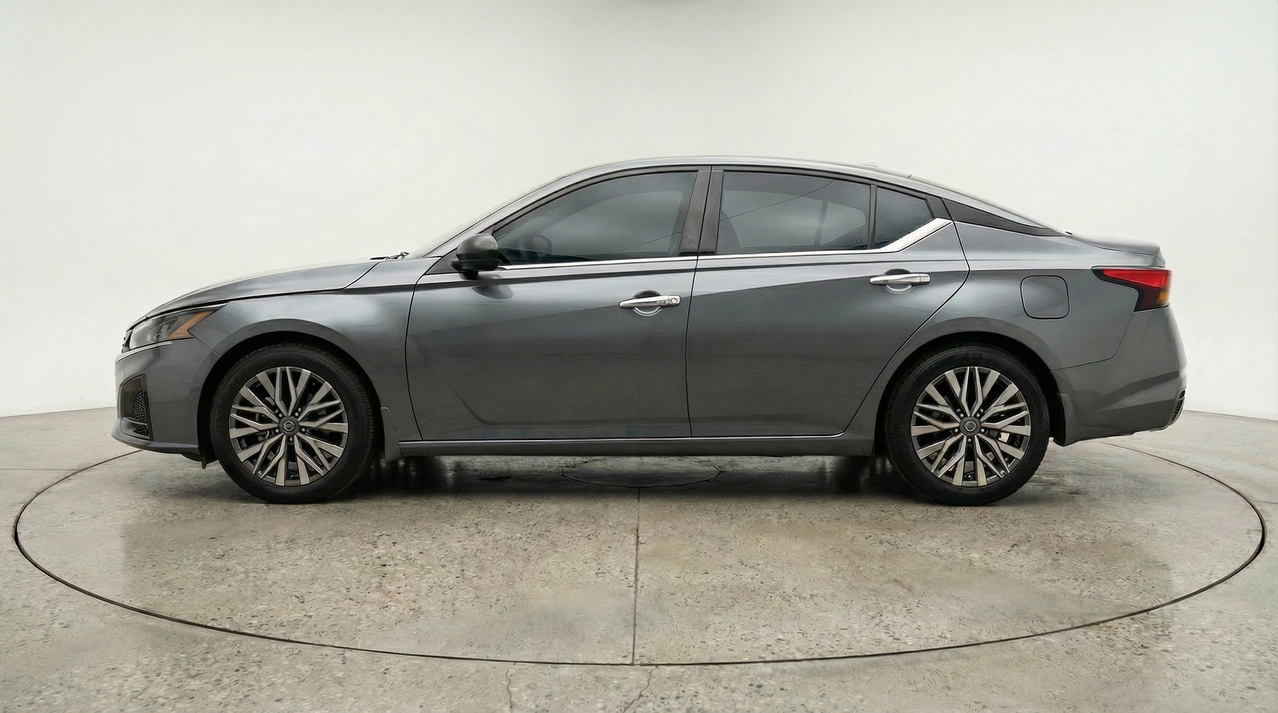 Thumbnail: 2025 Nissan Altima - 4