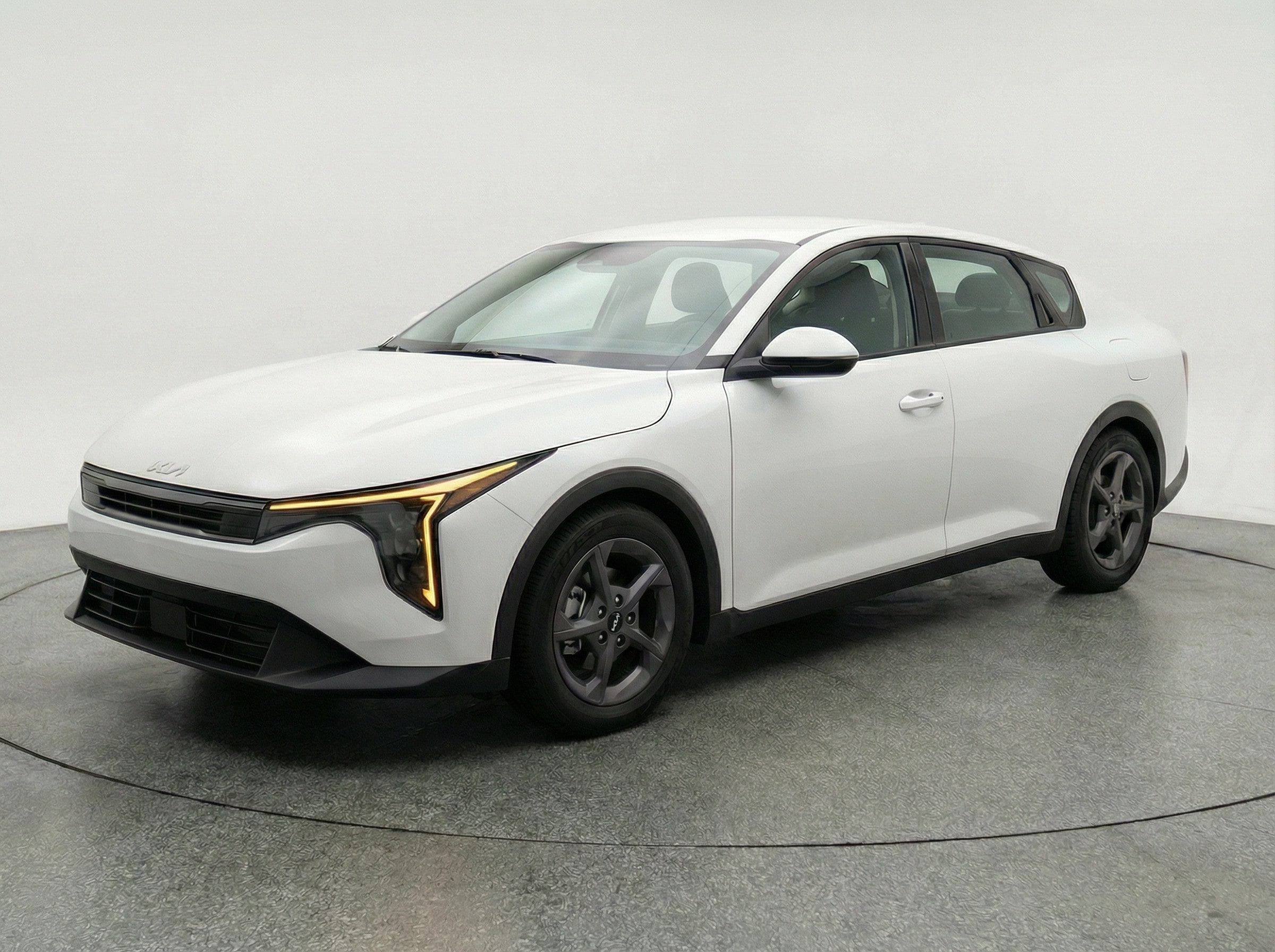 Thumbnail: 2025 Kia K4 - 3