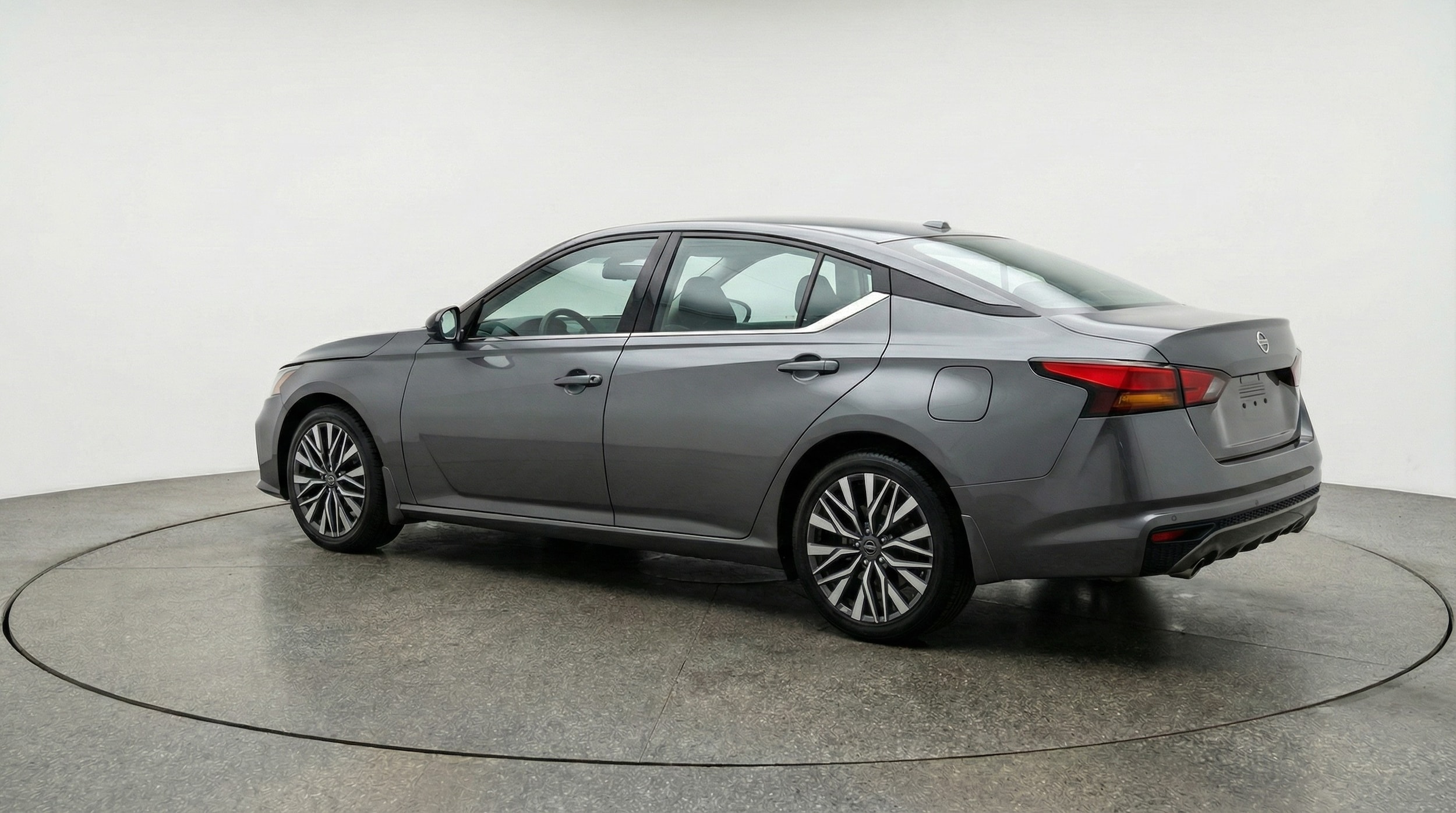 Thumbnail: 2025 Nissan Altima - 5