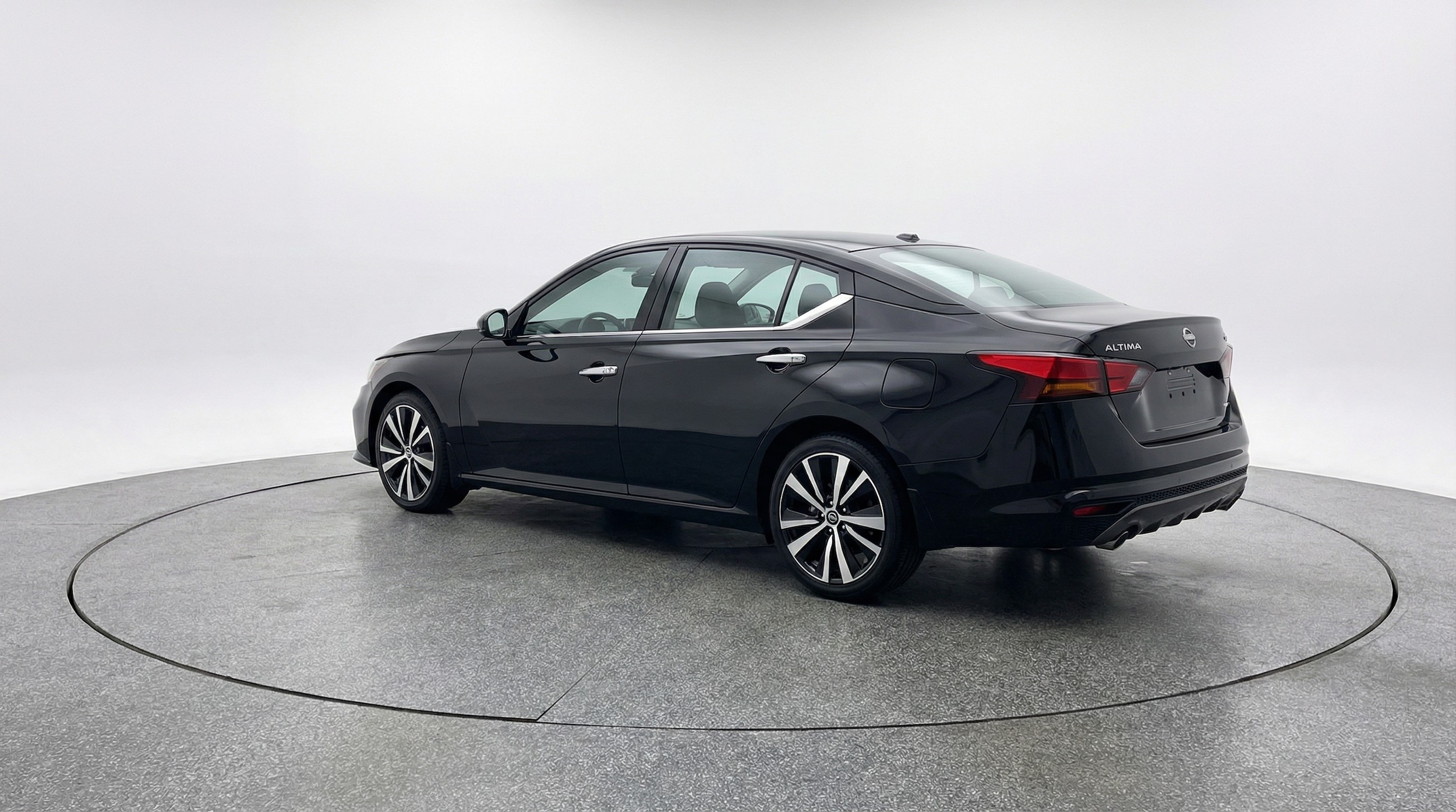 Thumbnail: 2025 Nissan Altima - 5