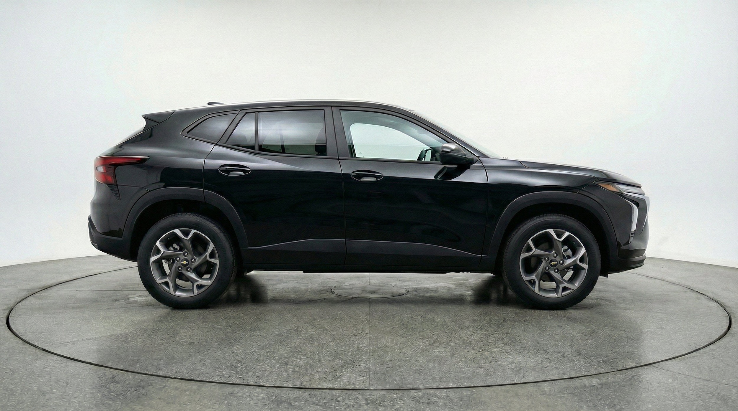 Thumbnail: 2025 Chevrolet Trax - 11