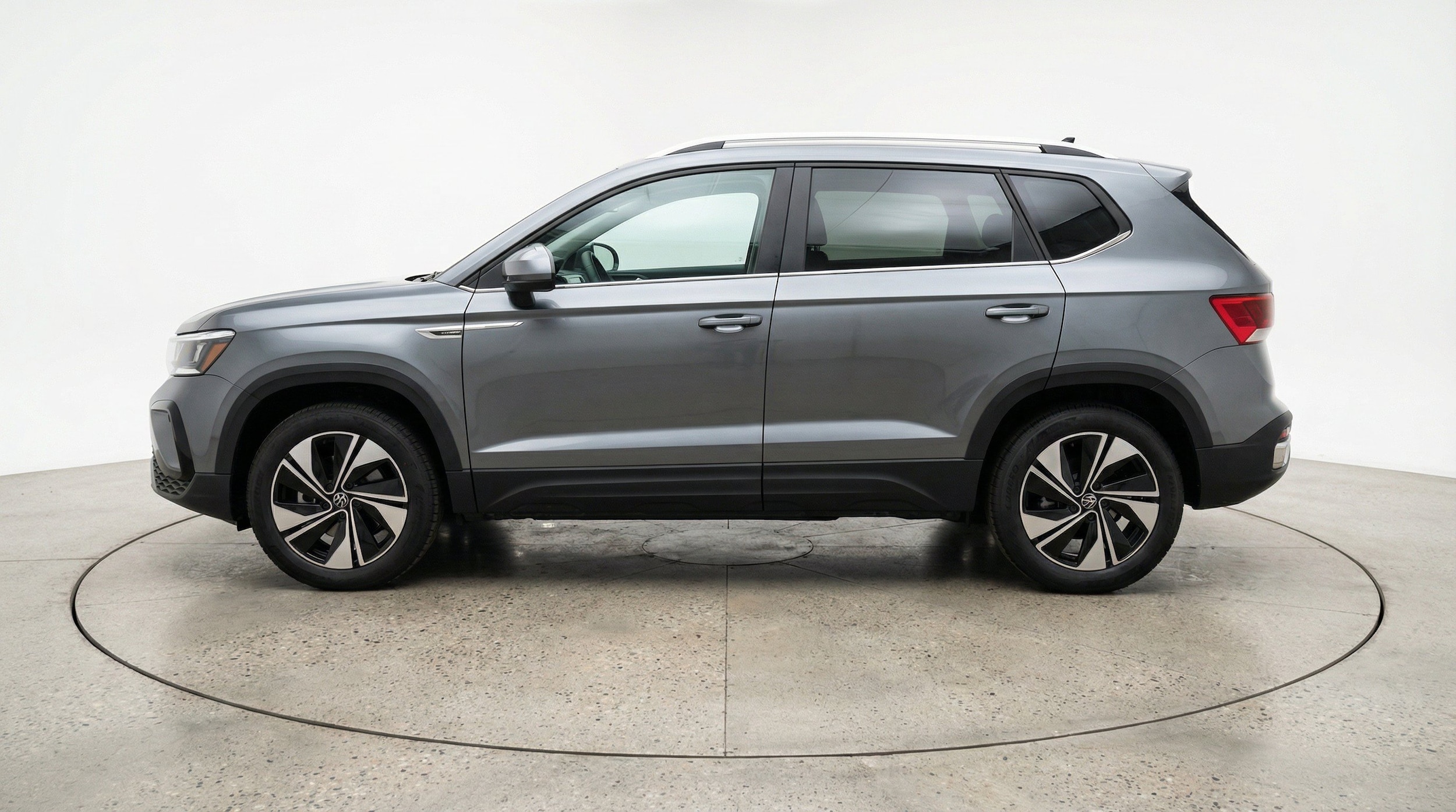 Thumbnail: 2026 Volkswagen Taos - 5