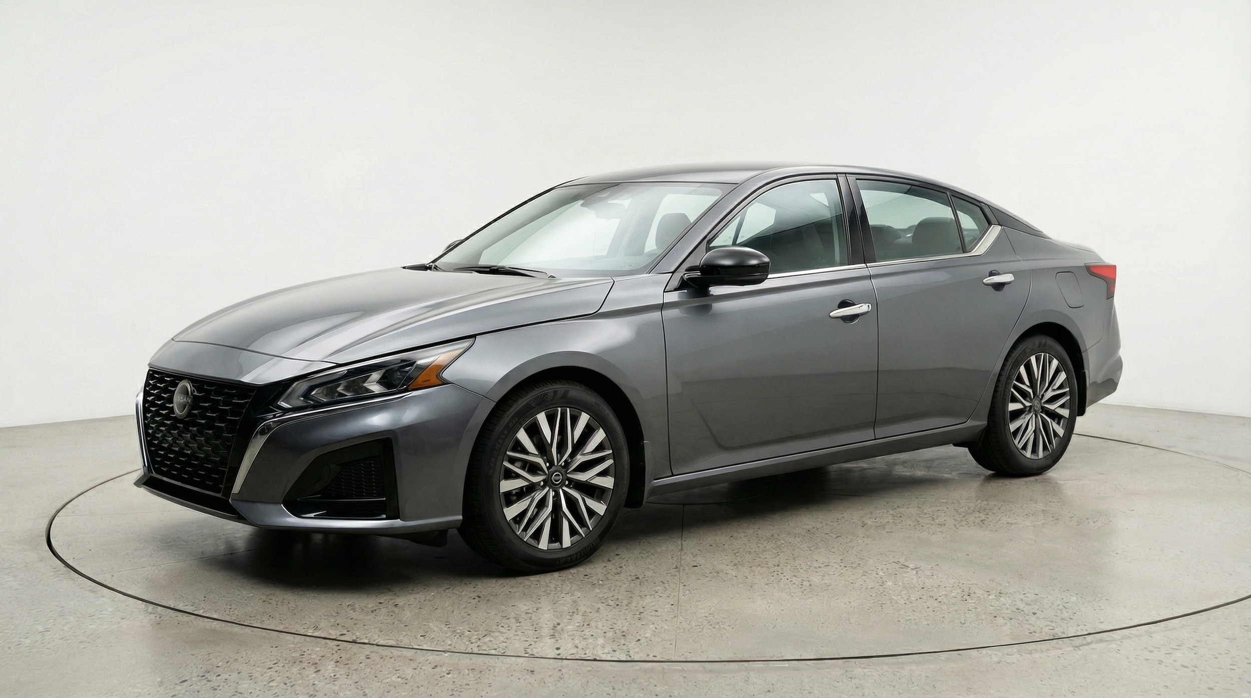 Thumbnail: 2025 Nissan Altima - 3