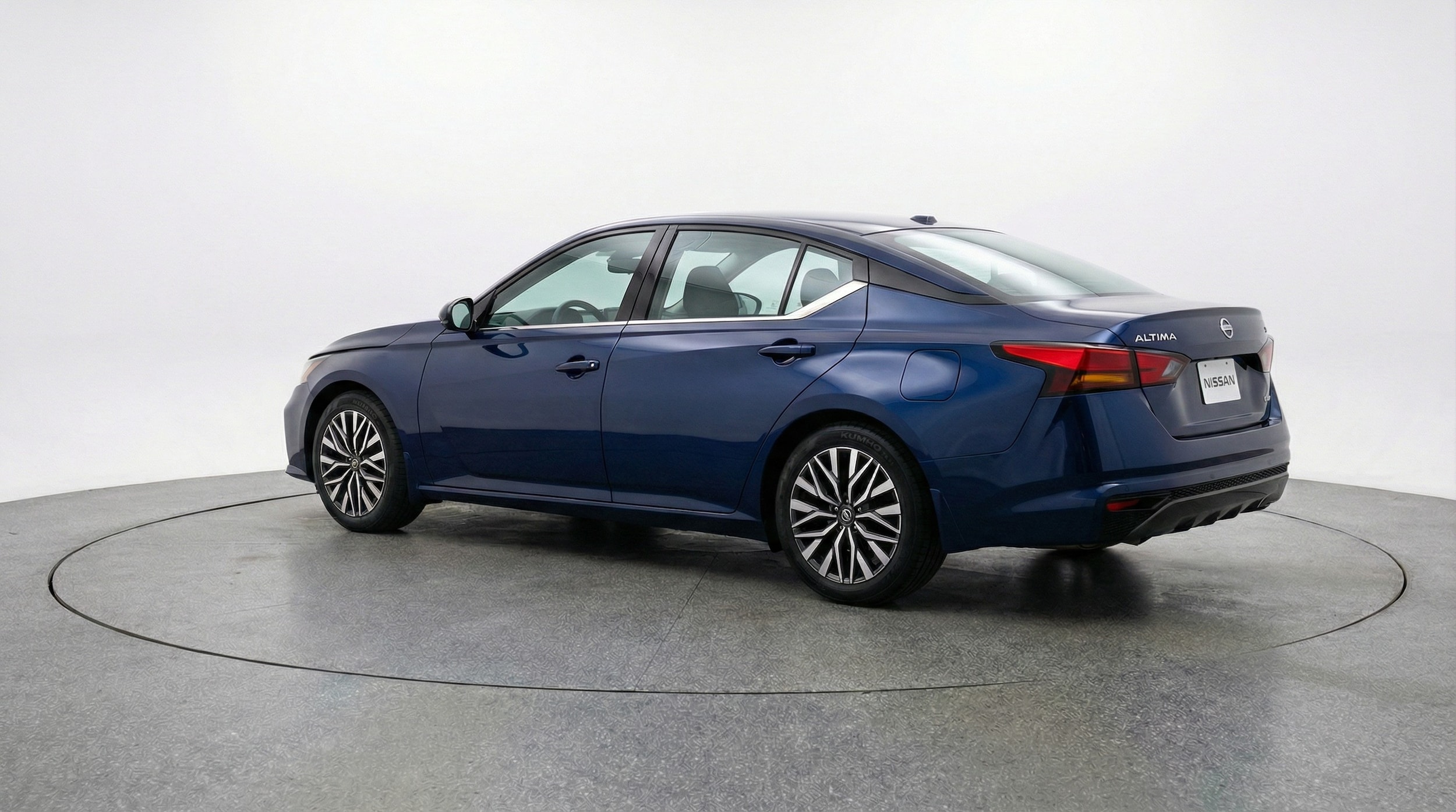 Thumbnail: 2025 Nissan Altima - 5
