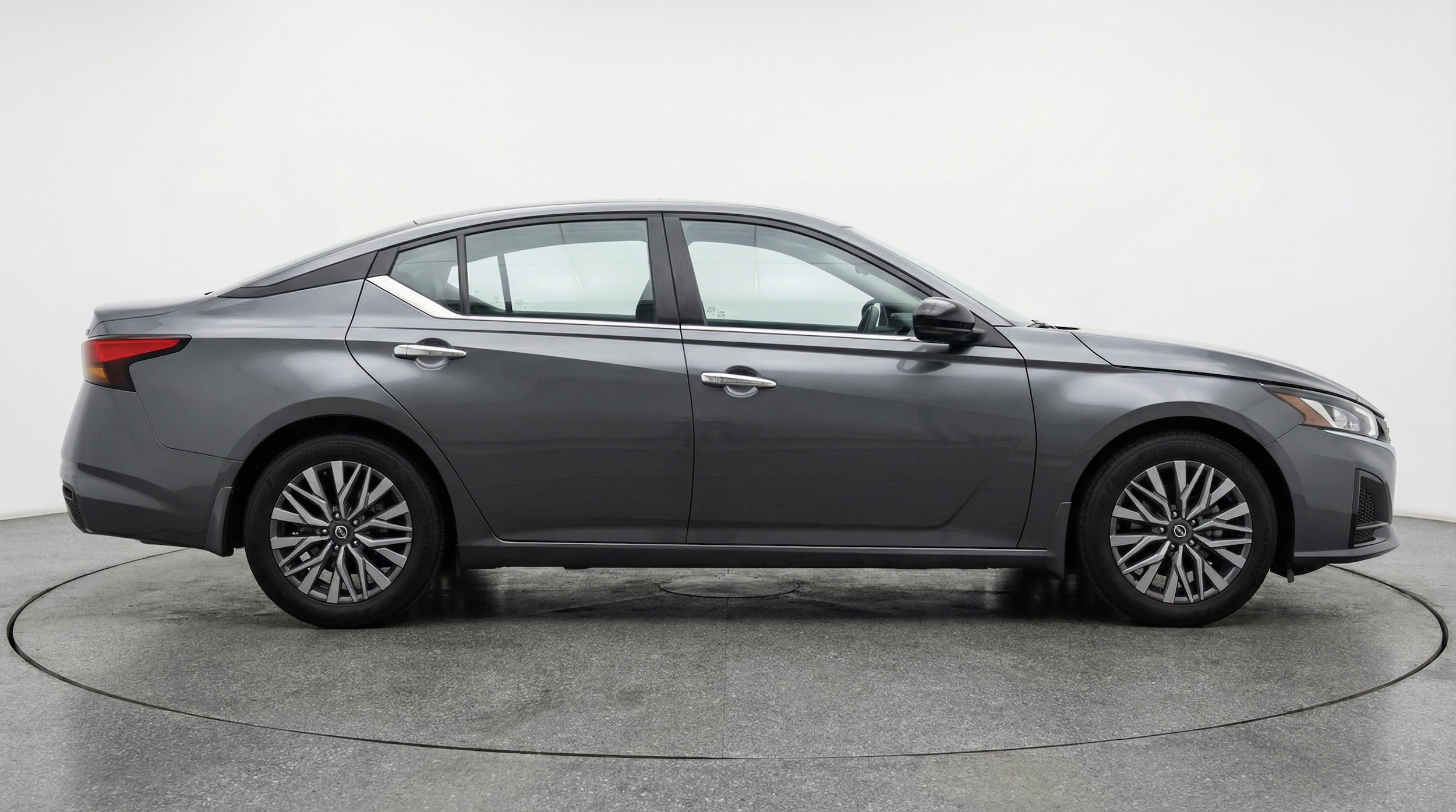 Thumbnail: 2025 Nissan Altima - 8