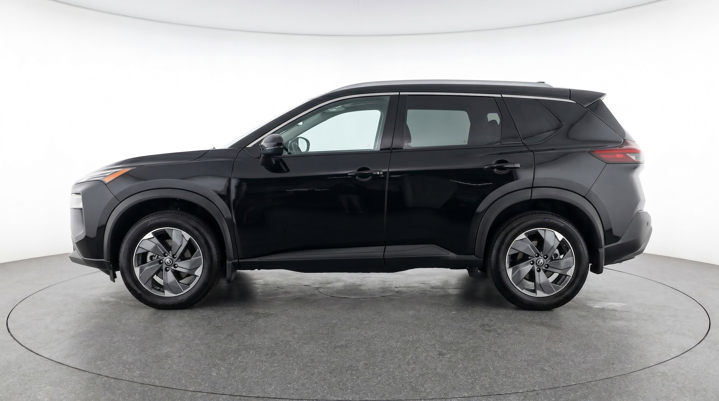 Thumbnail: 2025 Nissan Rogue - 5