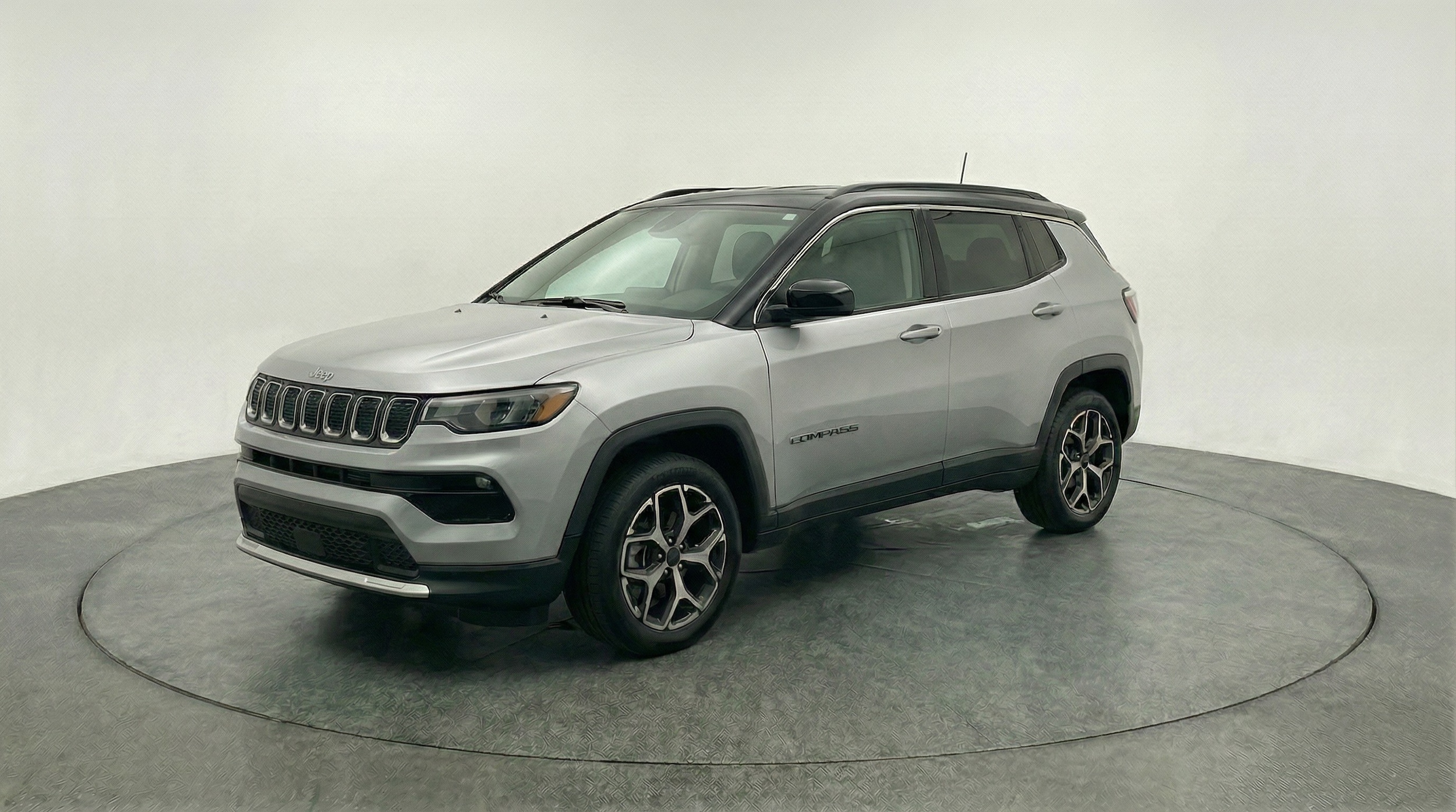 Thumbnail: 2025 Jeep Compass - 3