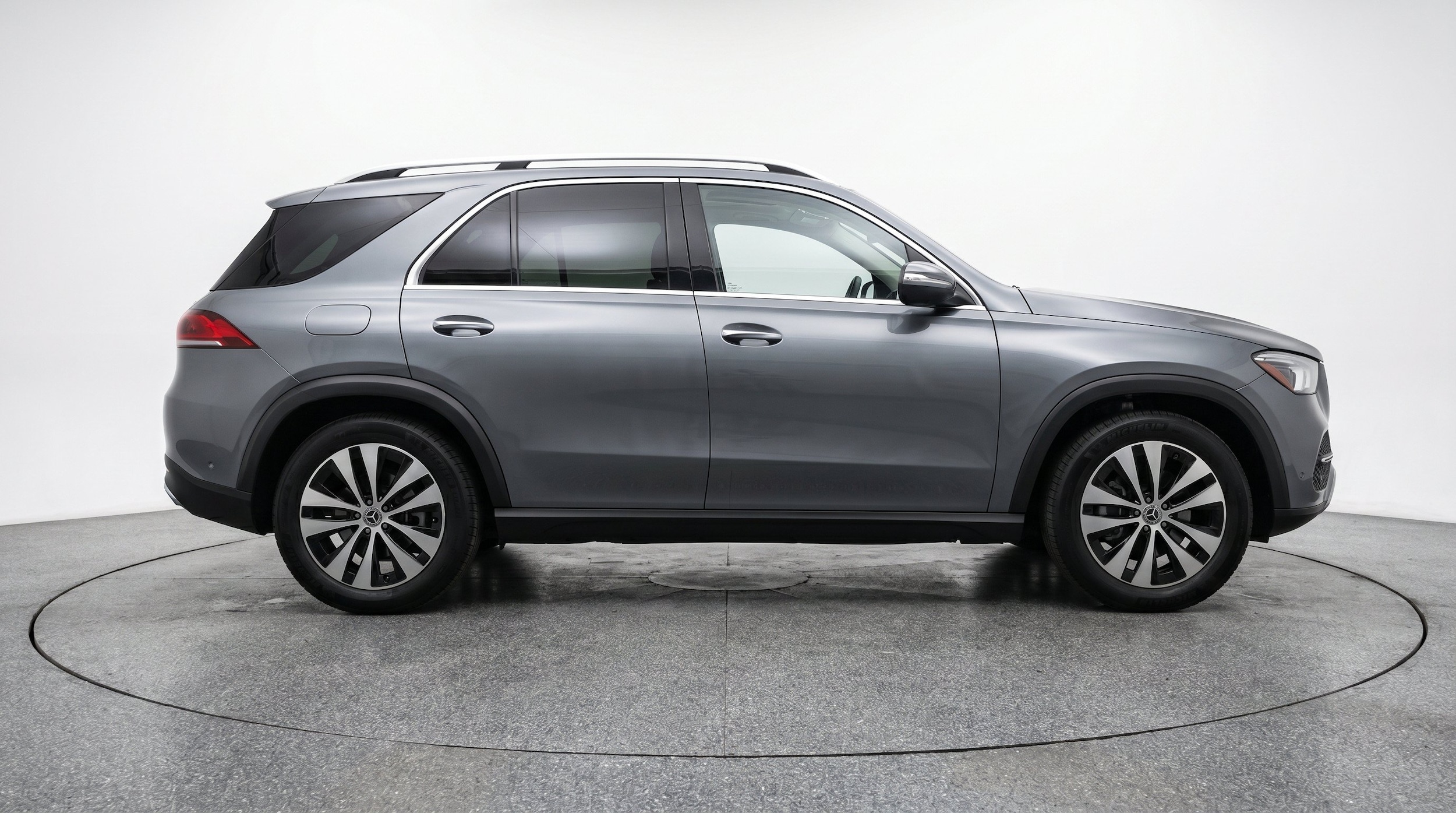 Thumbnail: 2026 Mercedes-Benz GLE - 10