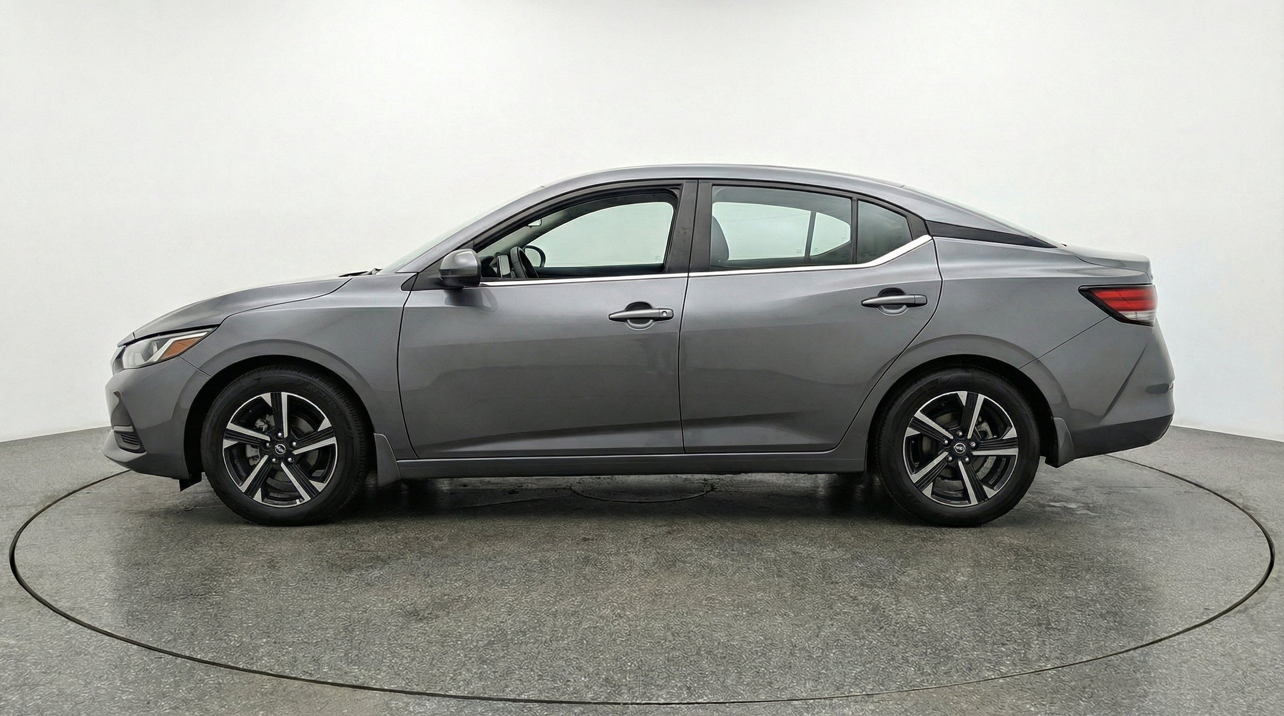Thumbnail: 2025 Nissan Sentra - 5