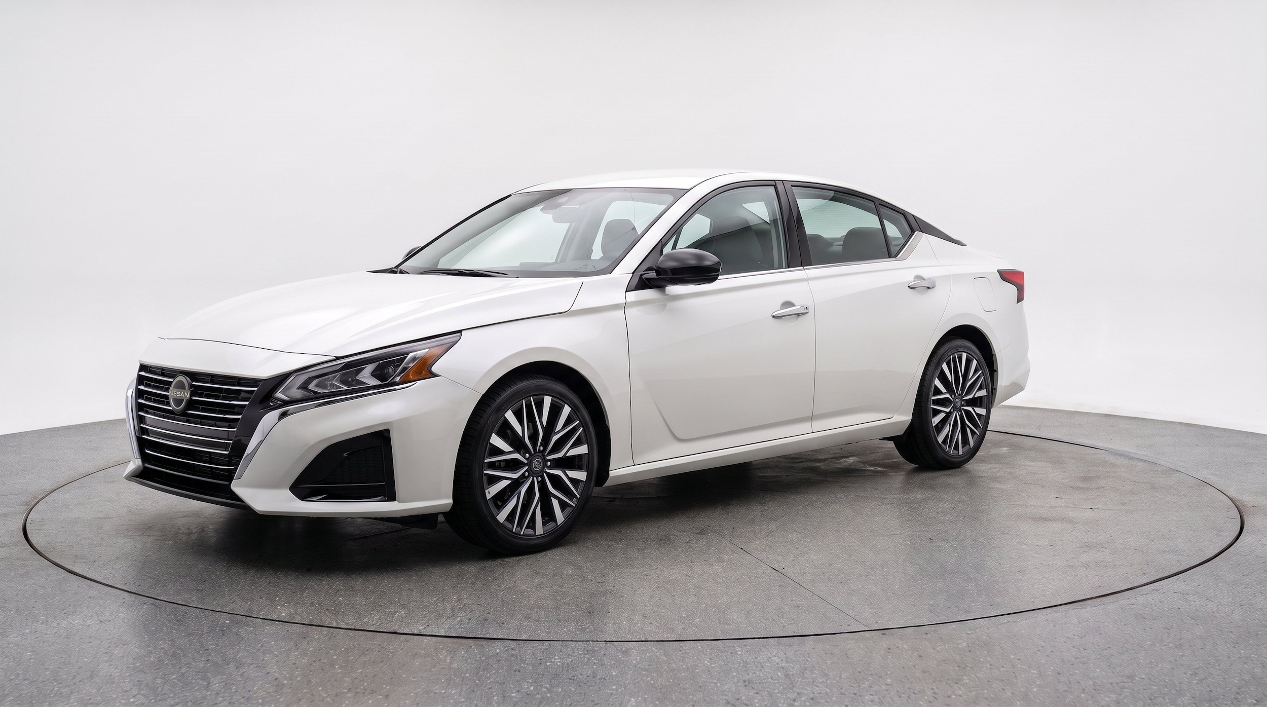 Thumbnail: 2025 Nissan Altima - 3