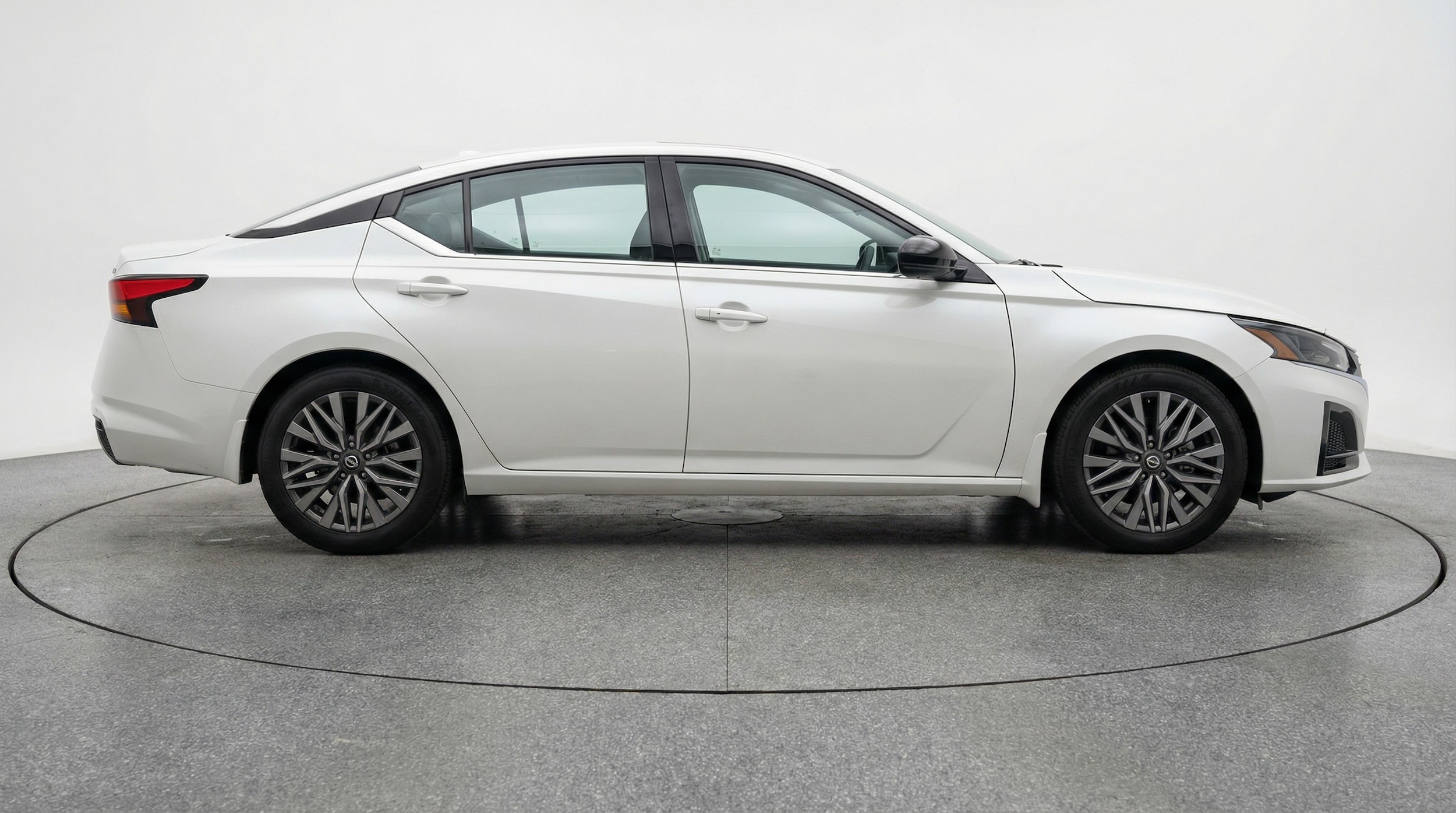 Thumbnail: 2025 Nissan Altima - 8