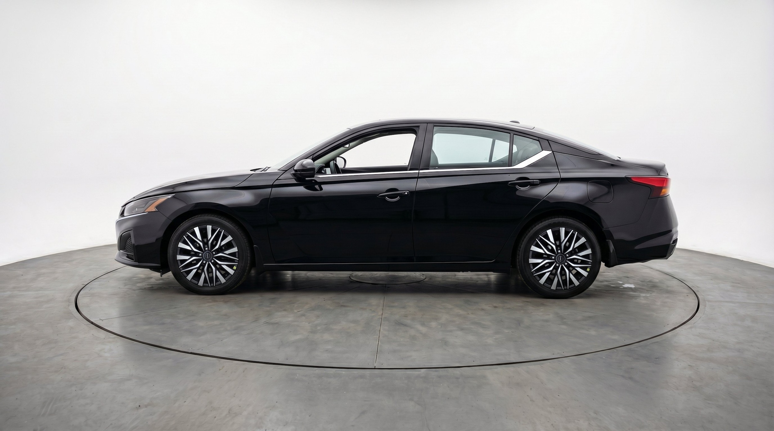 Thumbnail: 2026 Nissan Altima - 5