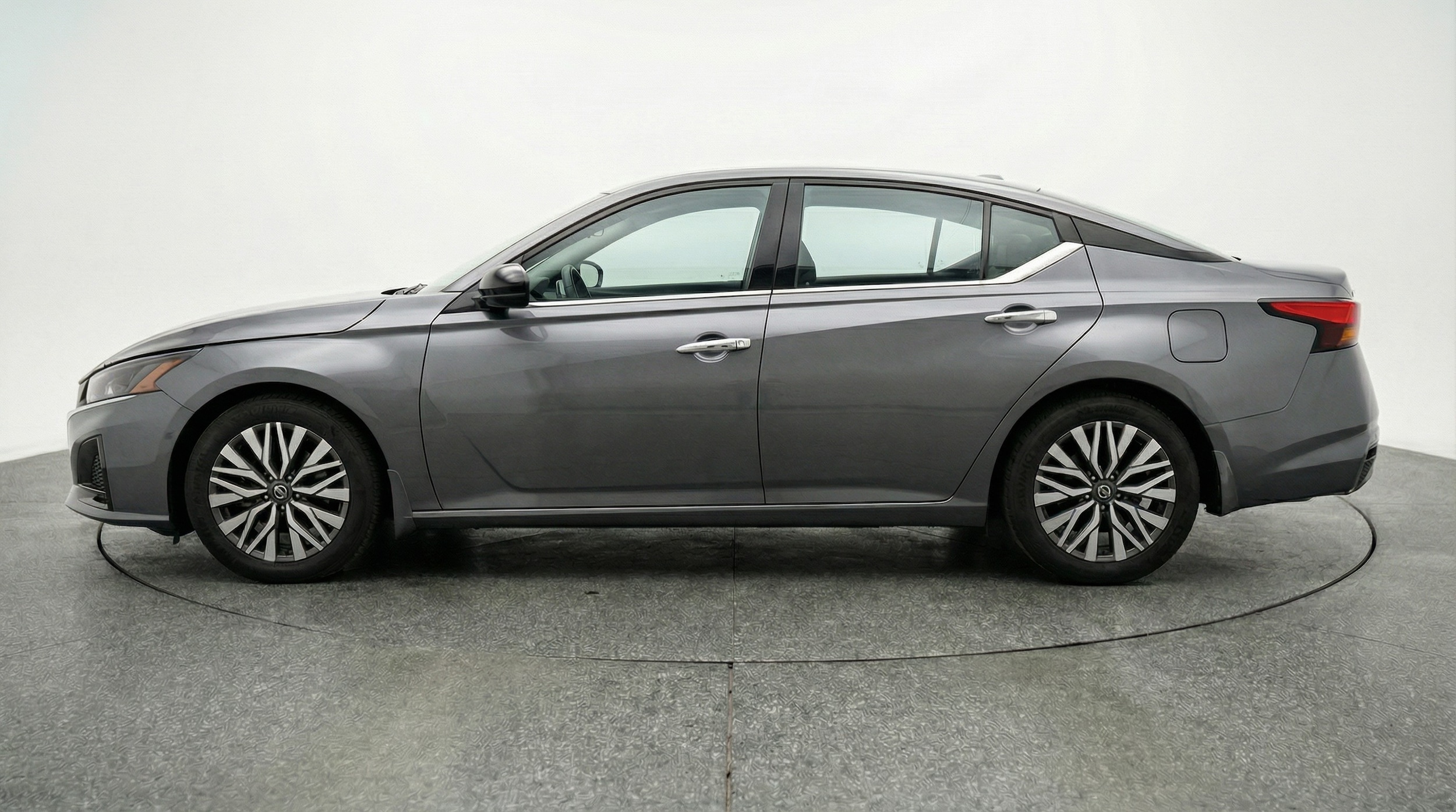 Thumbnail: 2025 Nissan Altima - 4