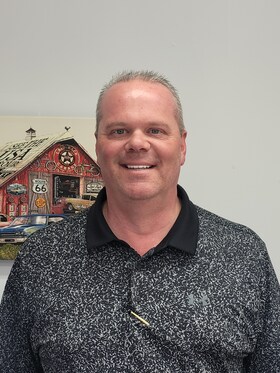 Staff member Chad Anderson from ID_38127dacc420