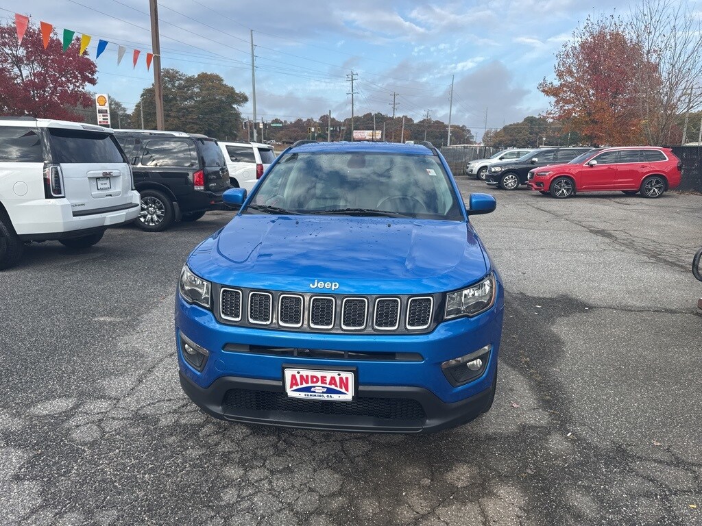 2019 Jeep Compass Latitude photo 2