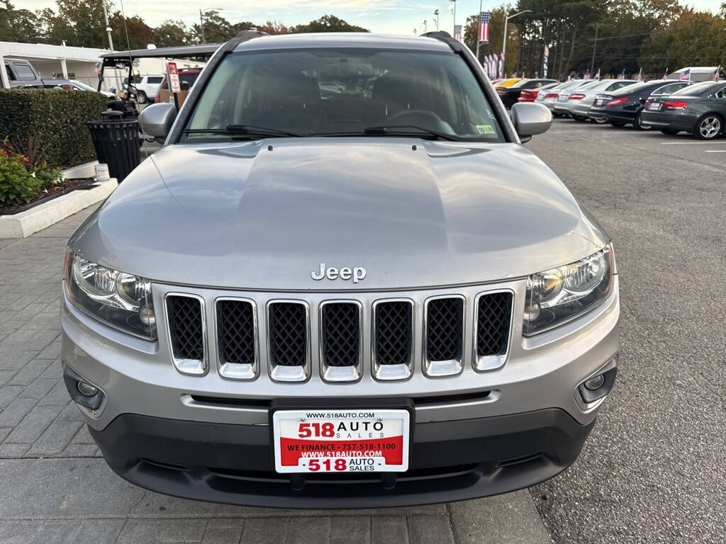 2015 Jeep Compass Latitude photo 2