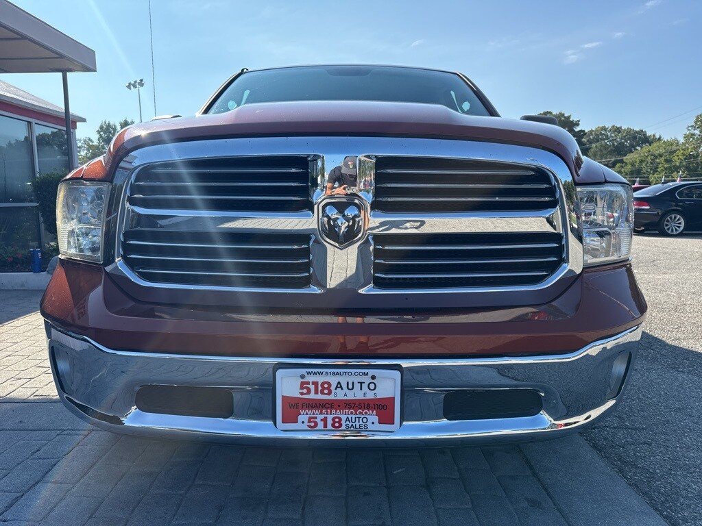 2013 Ram 1500 SLT photo 4