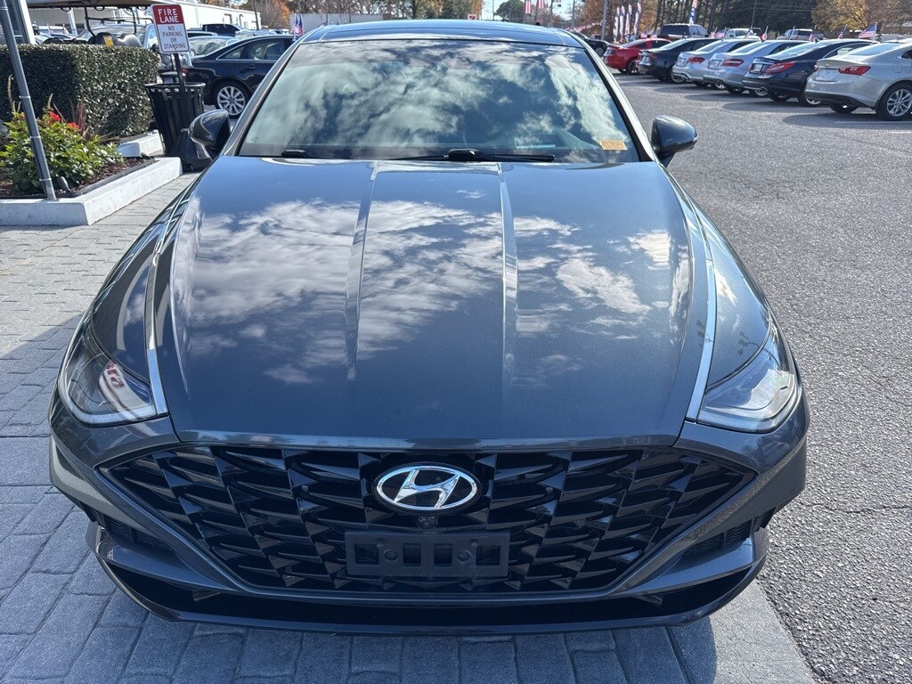 2022 Hyundai Sonata Limited photo 4