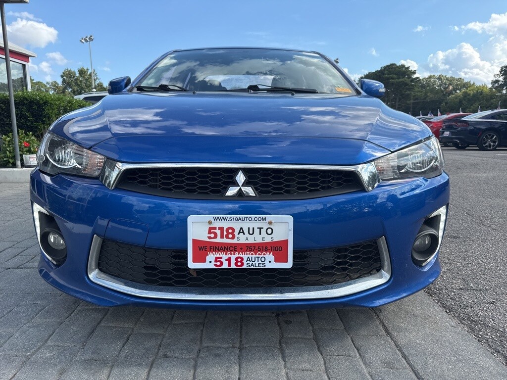 2016 Mitsubishi Lancer ES photo 2