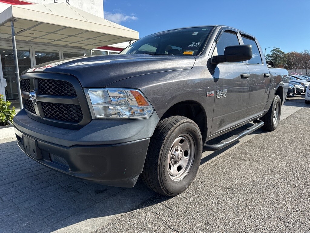 2018 Ram 1500 Tradesman photo 3