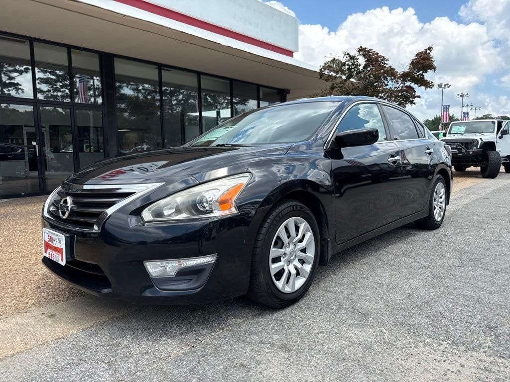 Used 2015 Nissan Altima 2.5 S Sedan