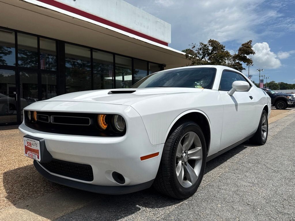 Used 2016 Dodge Challenger SXT Coupe