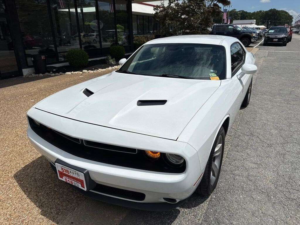 Used 2016 Dodge Challenger SXT Coupe