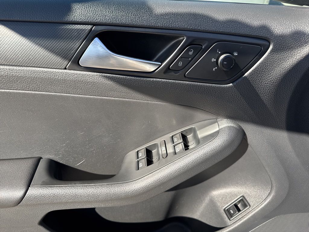 2016 Volkswagen Jetta S - Photo 15