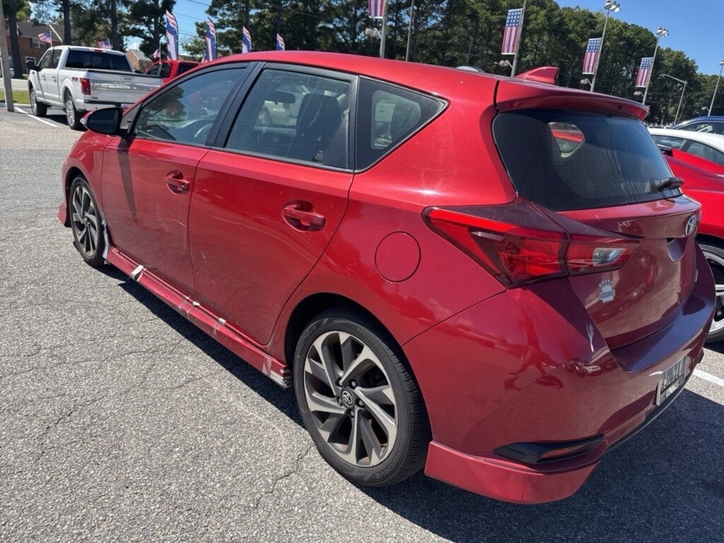 2017 Toyota Corolla iM Base photo 2