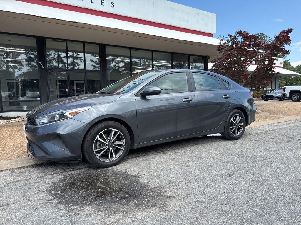 Used 2022 Kia Forte LXS Sedan