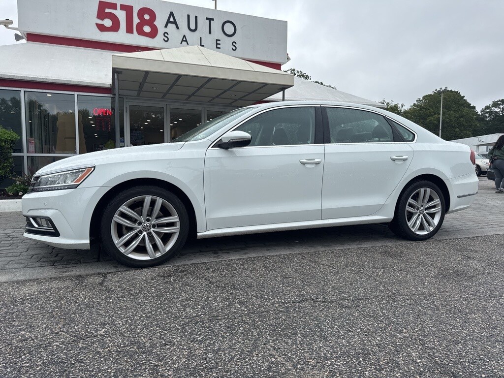 2018 Volkswagen Passat 2.0T SE photo 2