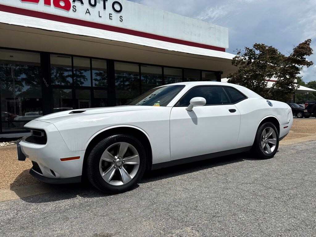 Used 2016 Dodge Challenger SXT Coupe
