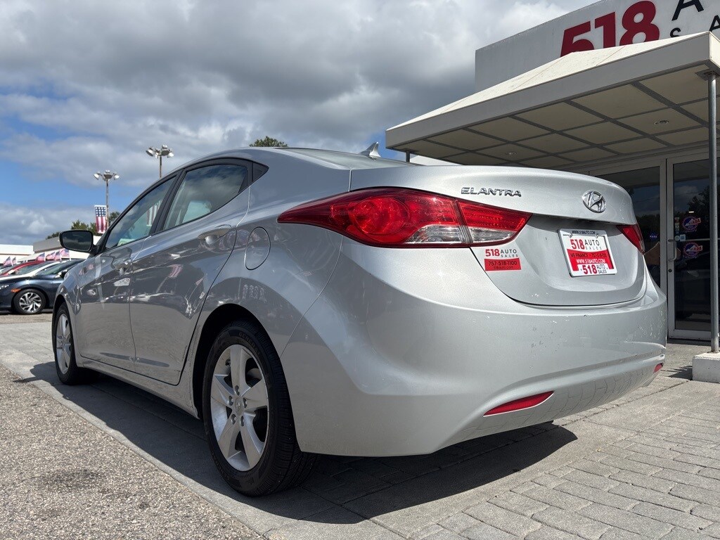 2013 Hyundai Elantra GLS photo 3