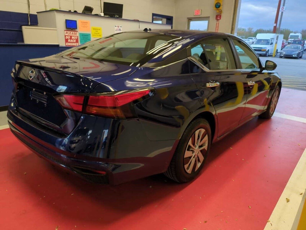 2019 Nissan Altima 2.5 S photo 3