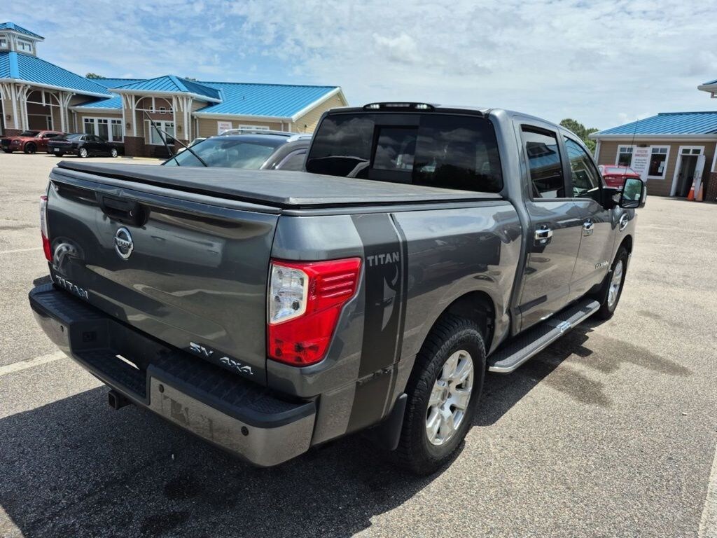 Used 2017 Nissan Titan SV Truck Crew Cab
