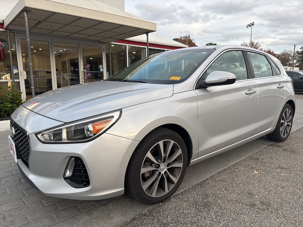 2018 Hyundai Elantra GT Base photo 2