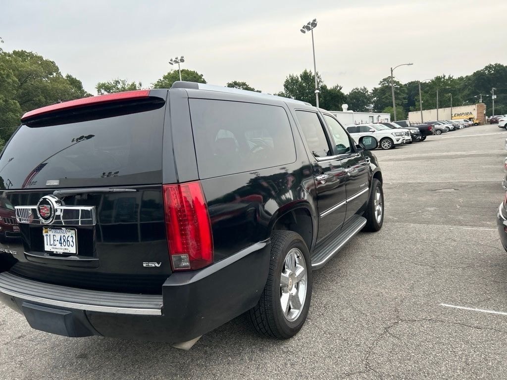 Used 2007 CADILLAC ESCALADE ESV Base SUV