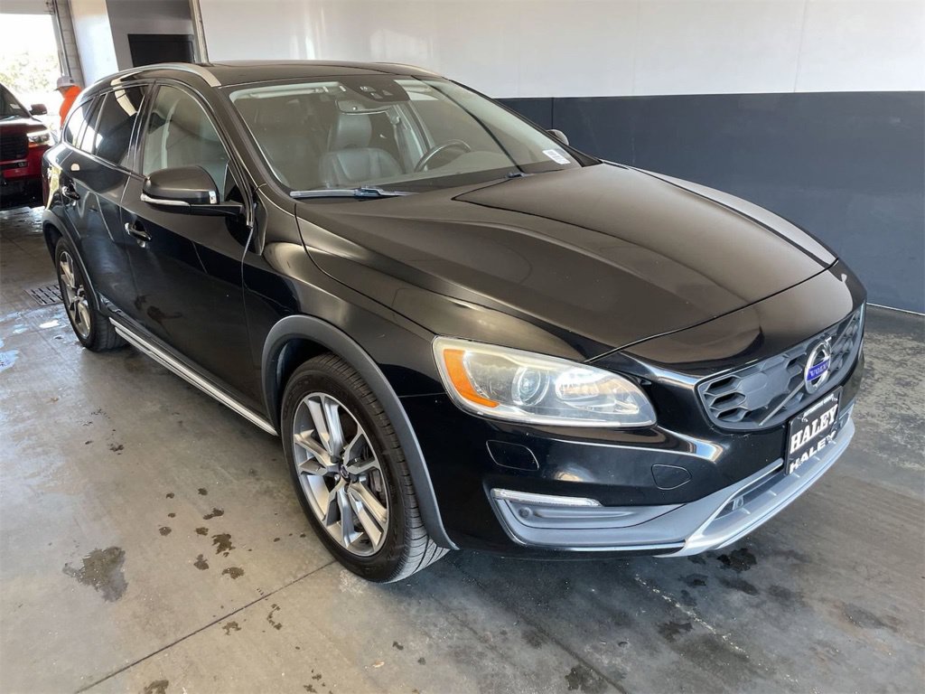 Used 2017 Volvo V60 Cross Country T5 AWD Platinum Wagon