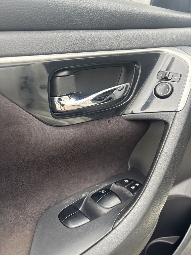 2013 Nissan Altima Sedan S - Photo 21