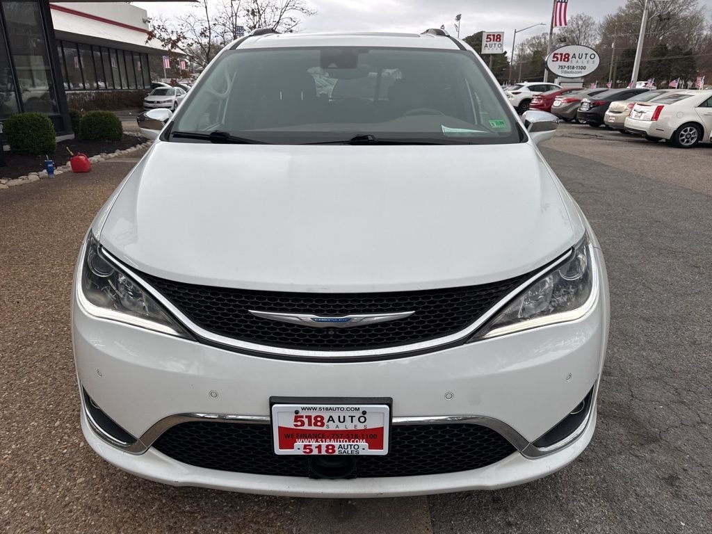 Used 2018 Chrysler Pacifica Limited Van