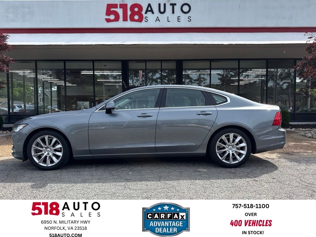 2017 Volvo S90 T6 Momentum AWD's photo