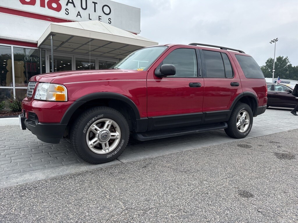 2003 Ford Explorer XLT photo 2
