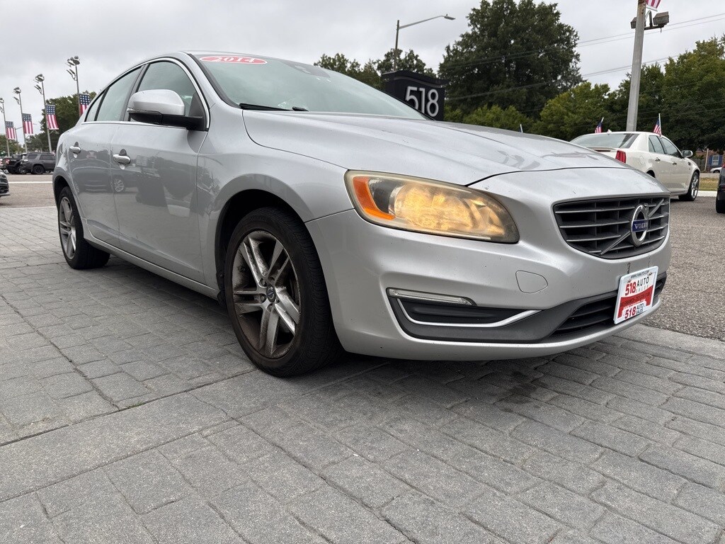 2014 Volvo S60 T5 photo 4