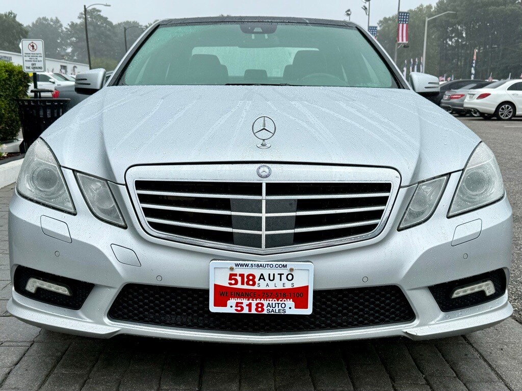 2011 Mercedes Benz E 550 4MATIC photo 4