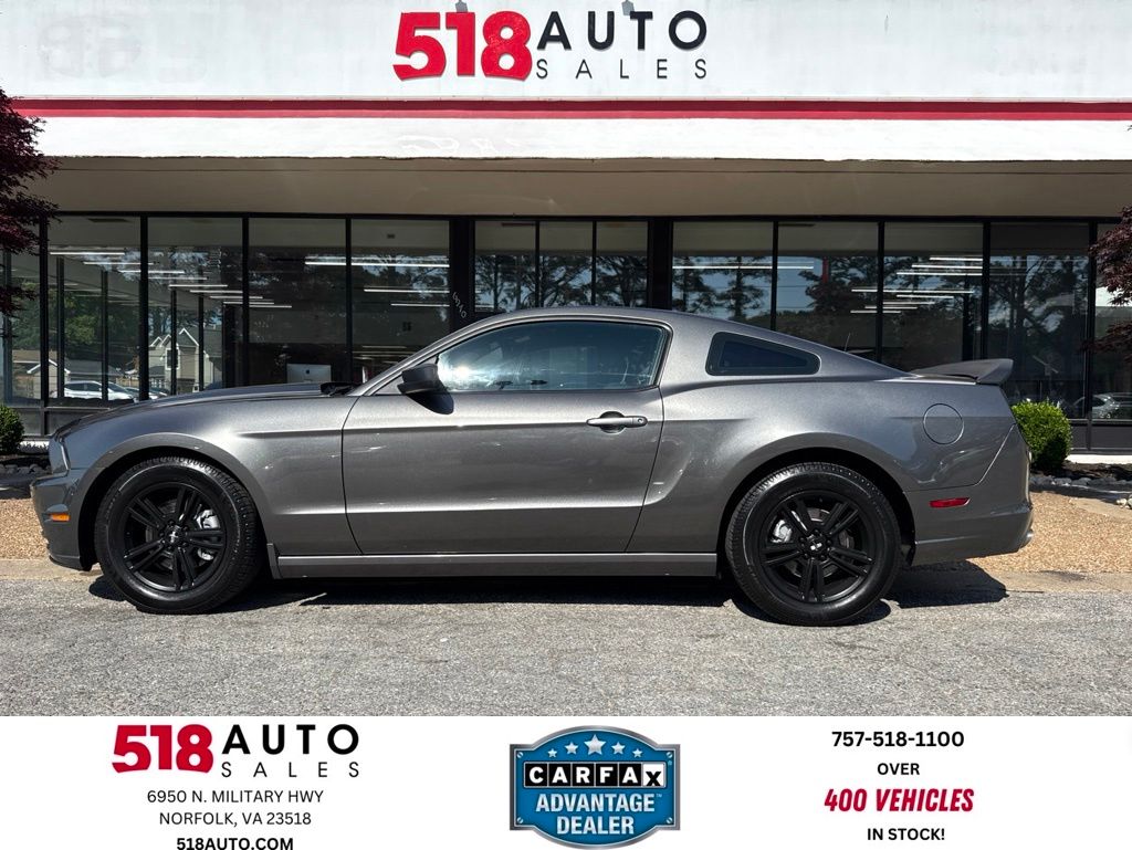 2013 Ford Mustang V6's photo