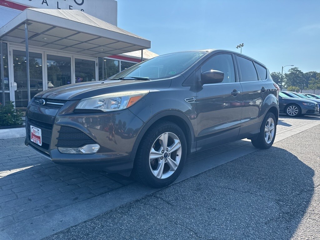 2015 Ford Escape SE photo 2