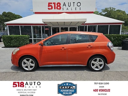 2010 Pontiac Vibe Base w/2.4L Hatchback