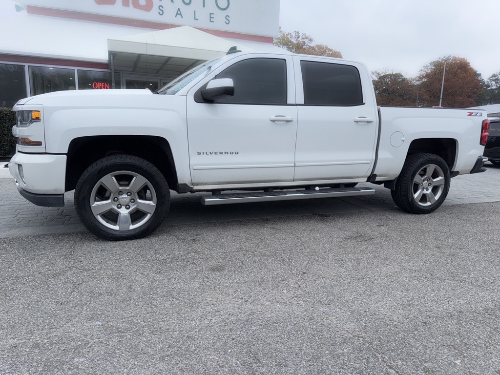 Used 2018 Chevrolet Silverado 1500 LT Truck Crew Cab